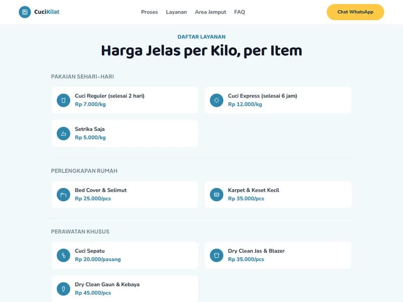 Bagian daftar harga di demo website CuciKilat Laundry berjudul Harga Jelas per Kilo, per Item: kartu harga cuci reguler, cuci express, dan setrika per kilo, lalu bed cover, karpet, cuci sepatu, dan dry clean per item.