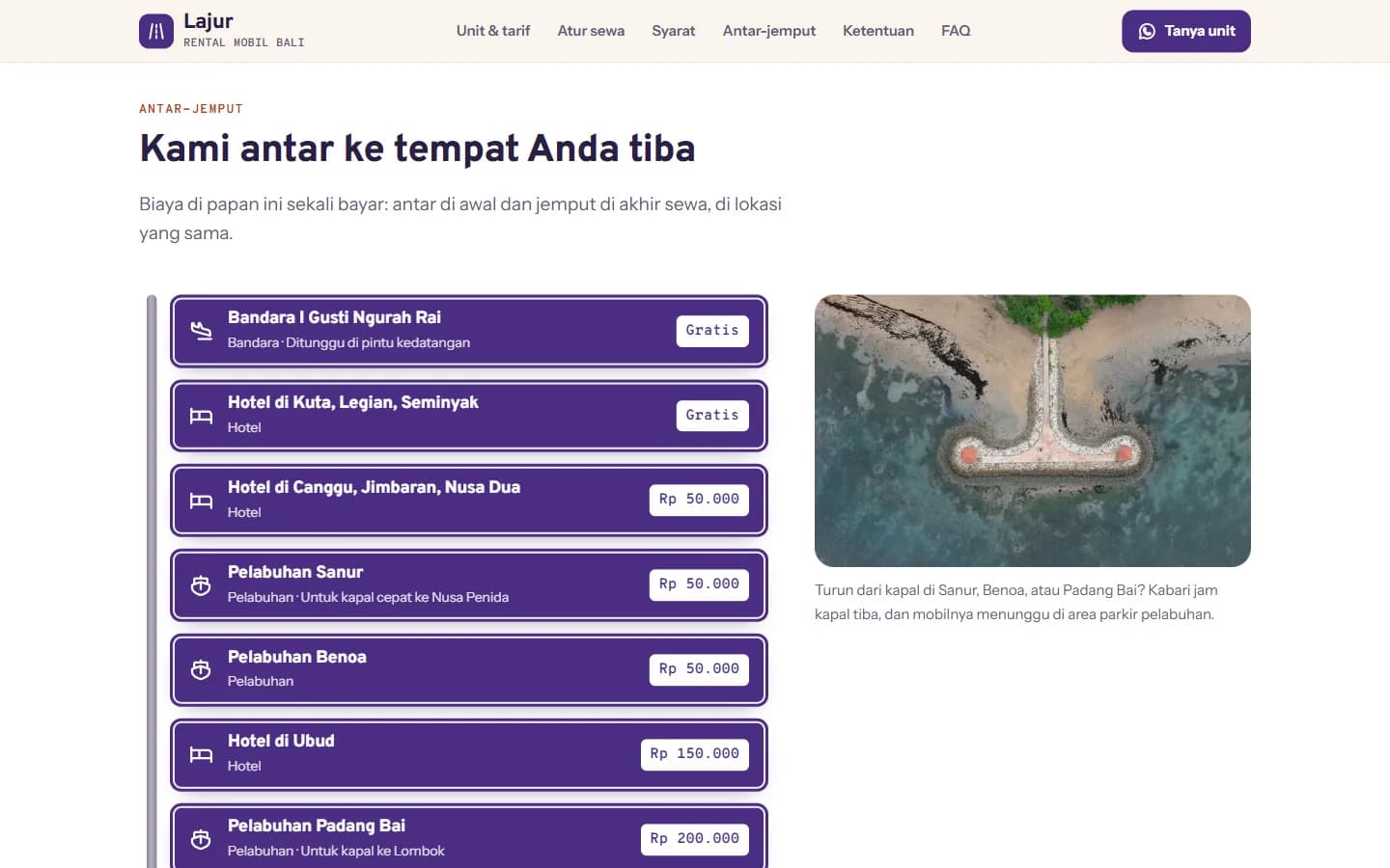 Bagian Antar-jemput di demo website Lajur Rental Bali berjudul Kami antar ke tempat Anda tiba: deretan pelat berbentuk papan penunjuk arah, dari Bandara I Gusti Ngurah Rai dan hotel di Kuta yang gratis sampai Pelabuhan Padang Bai Rp 200.000, di samping foto dermaga dari udara.